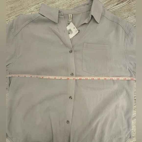NWT Gentle Fawn Short Sleeve Collar Button Down Lilac Top Shirt XS - Picture 12 of 14